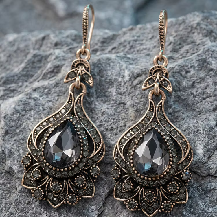 Aoaoame Victorian Style Teardrop Earrings