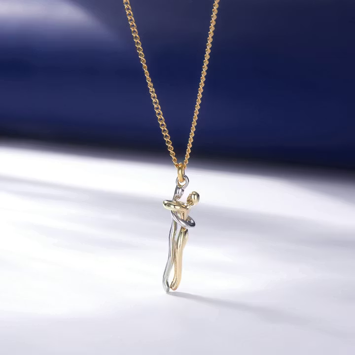 Aoaome Hug Necklaces