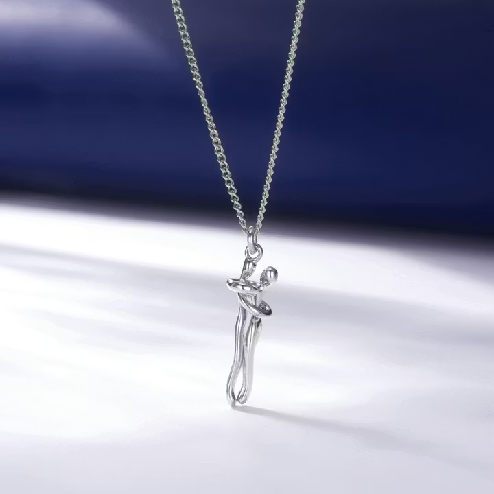 Aoaome Hug Necklaces