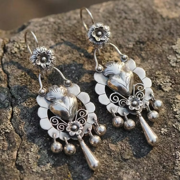 Aoaome Vintage Bohemian Hollow Engrave Flower Earrings