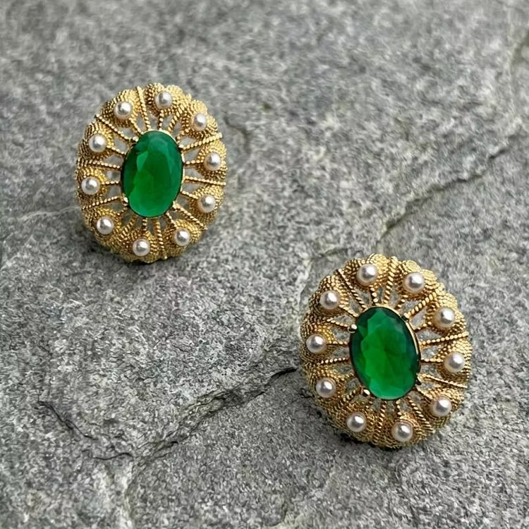 Aoaome 925 Silver Vintage Emerald Green Gem Earrings