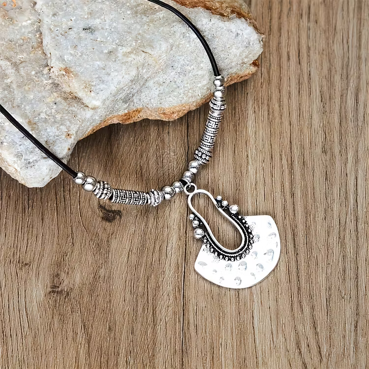 Aoaome Bohemian Creative Geometric Shape Pendant Leather Rope Necklaces