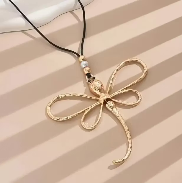 Aoaome Classic Style Dragonfly Pendant Necklaces
