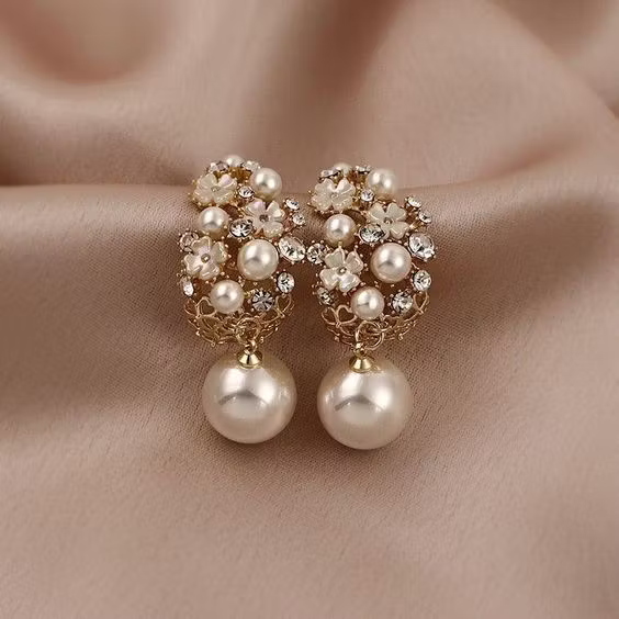 Aoaome Elegant Beautiful Pearl Earrings