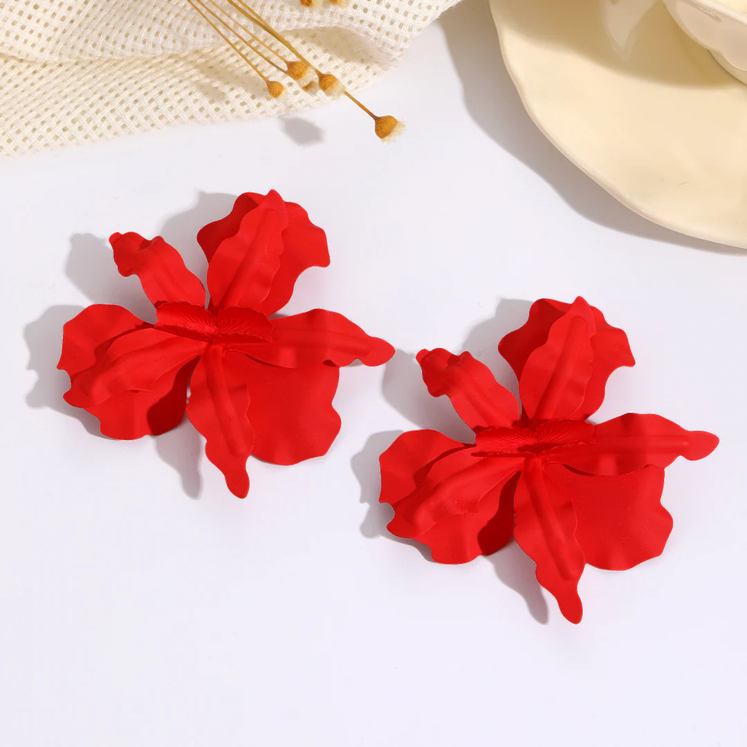 Aoaome Fashionable Petal Earrings