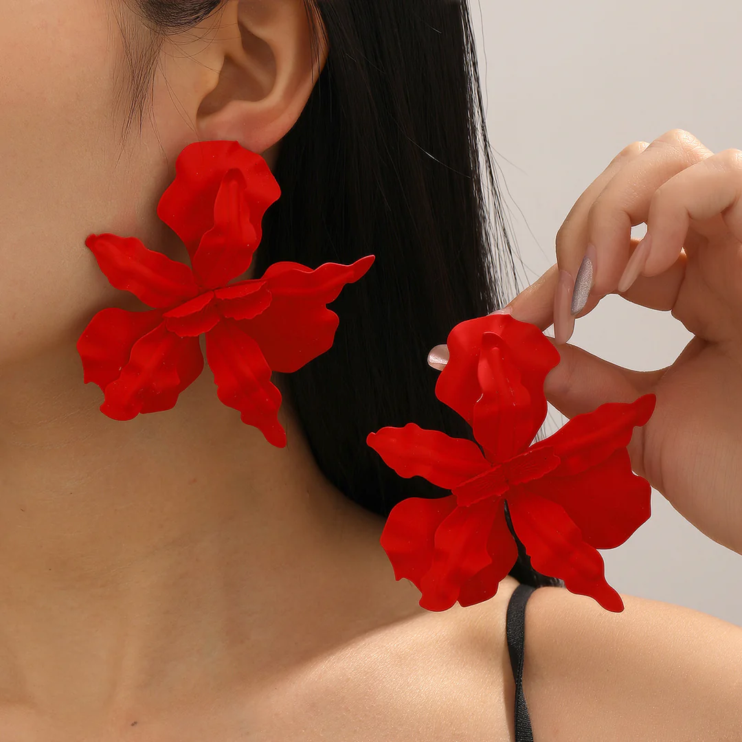 Aoaome Fashionable Petal Earrings