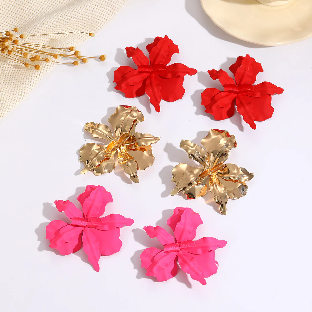 Aoaome Fashionable Petal Earrings