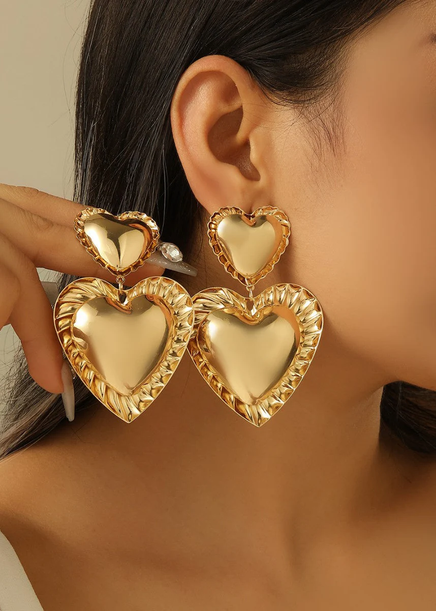 Aoaome Heart-Shaped Teardrop Vintage Metal Earrings