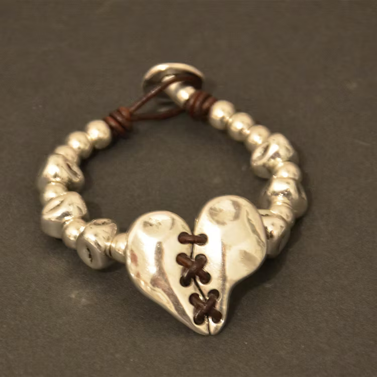 Aoaome Irregular Heart Leather Bracelets