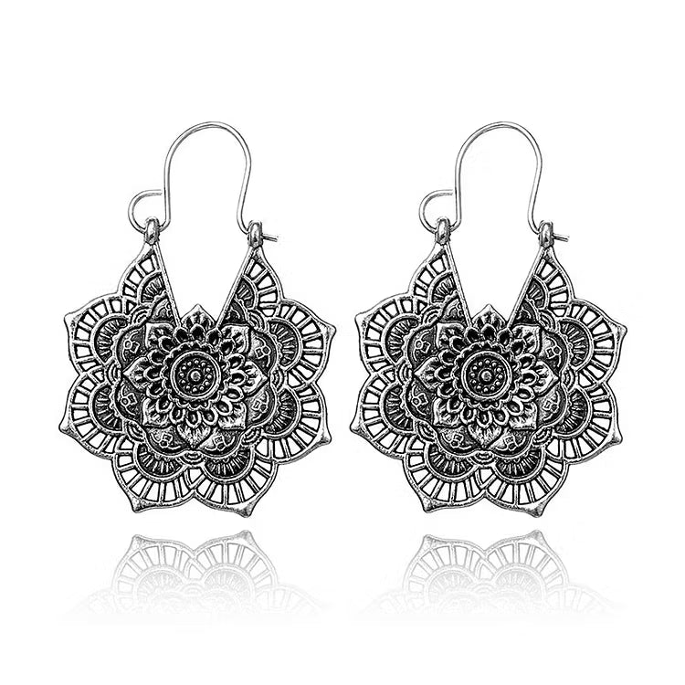 Aoaome Lotus Mandala Earrings