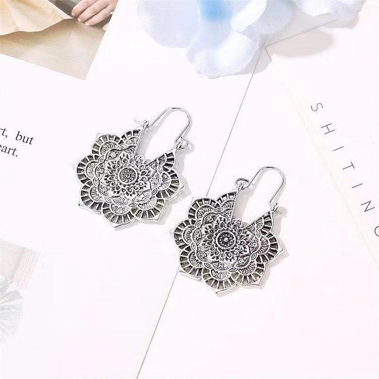 Aoaome Lotus Mandala Earrings
