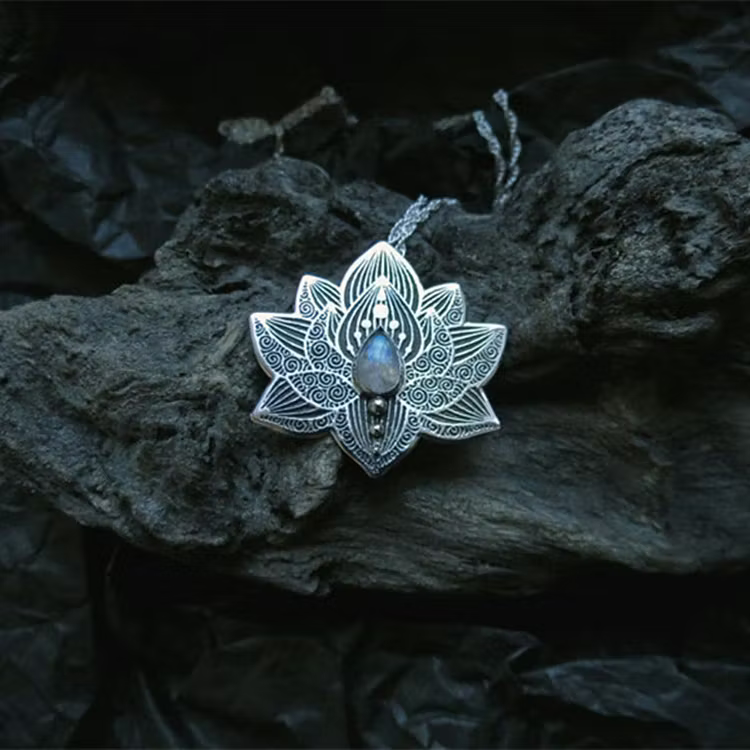 Aoaome Lotus Necklaces