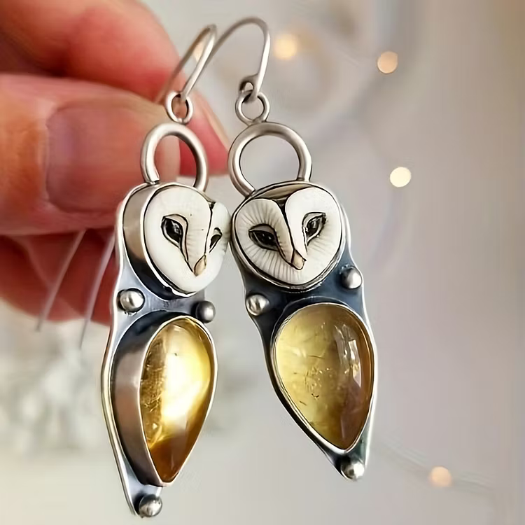 Aoaome Moonlight Stone Owl Earrings
