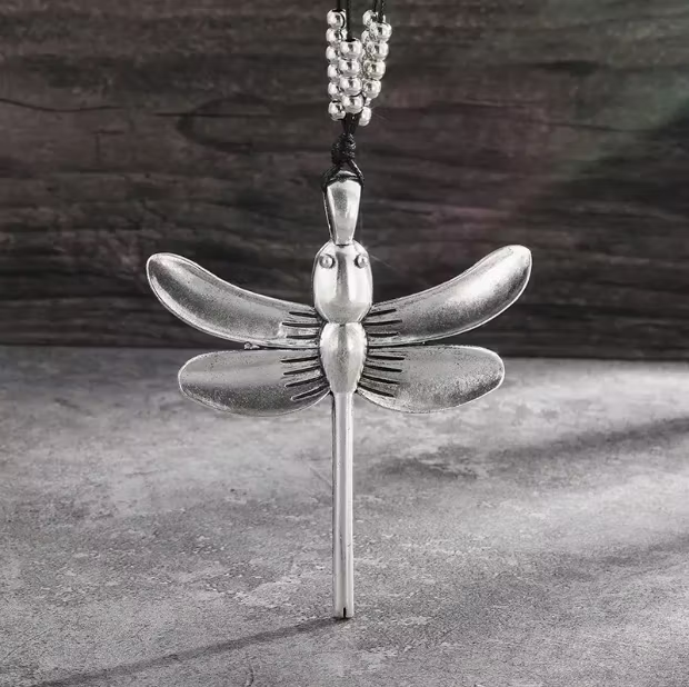 Aoaome Retro Pearl Dragonfly Pendant Necklaces