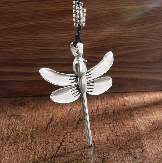 Aoaome Retro Pearl Dragonfly Pendant Necklaces