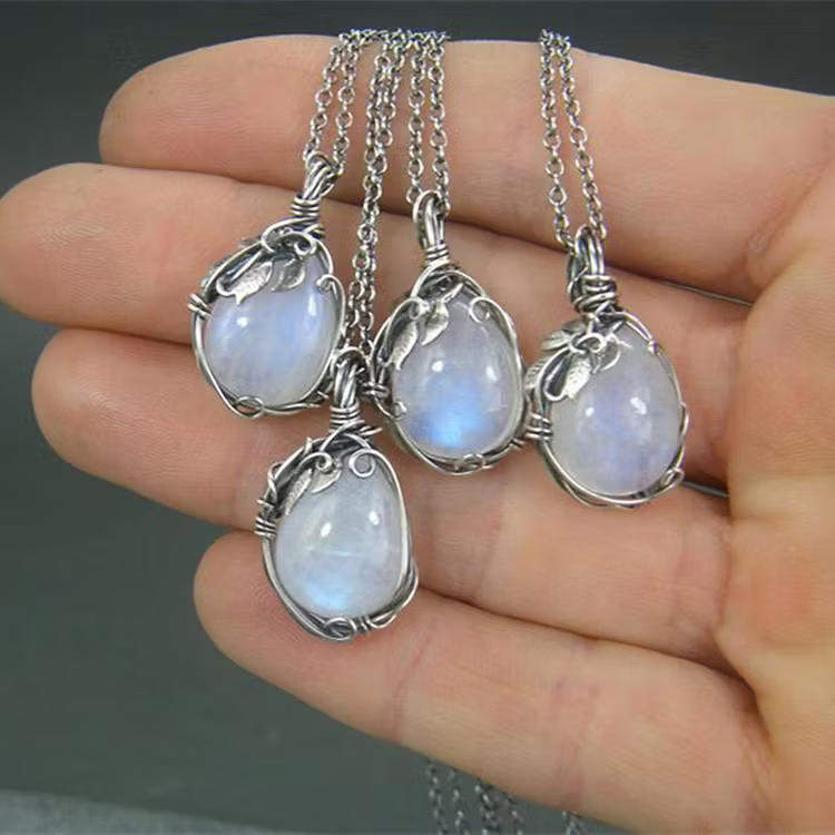 Aoaome Retro Wrapped Moonstone Necklaces