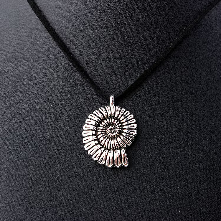Aoaome Velvet Rope Large Conch Infinite Pattern Necklaces