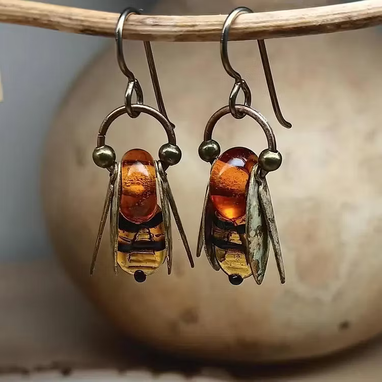 Aoaome Vintage Amber Bee Drop Earrings