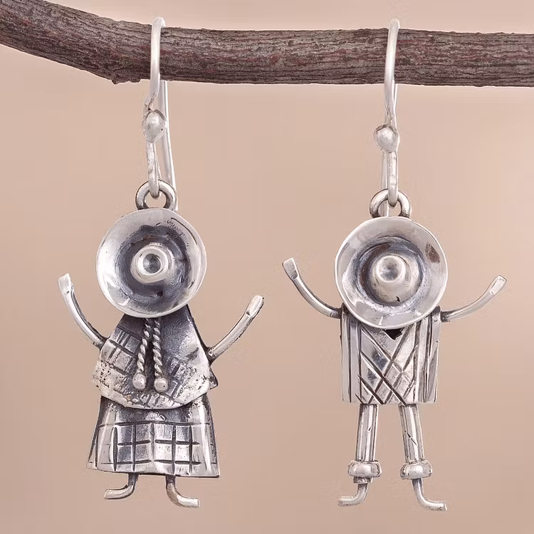 Aoaome Vintage Bohemian Fashion "Cusco Love" Round Robot Earrings