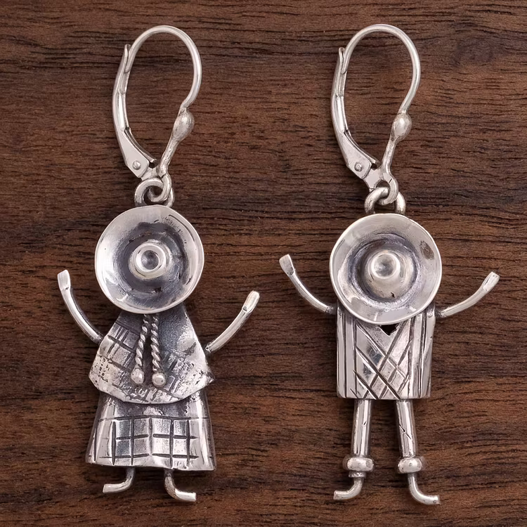 Aoaome Vintage Bohemian Fashion "Cusco Love" Round Robot Earrings