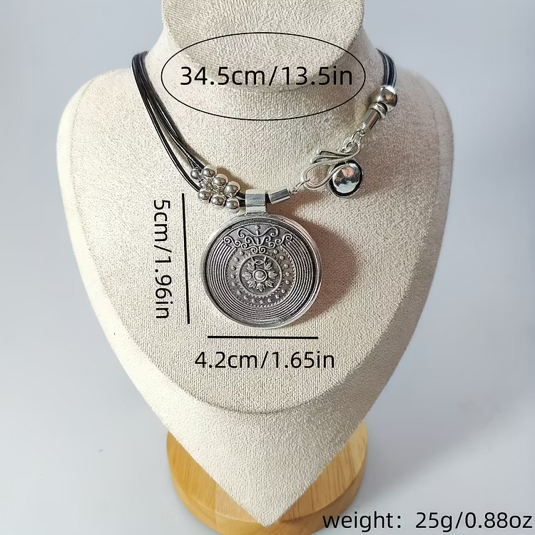 Aoaome Vintage Bohemian Flower Pattern Pendant Necklaces