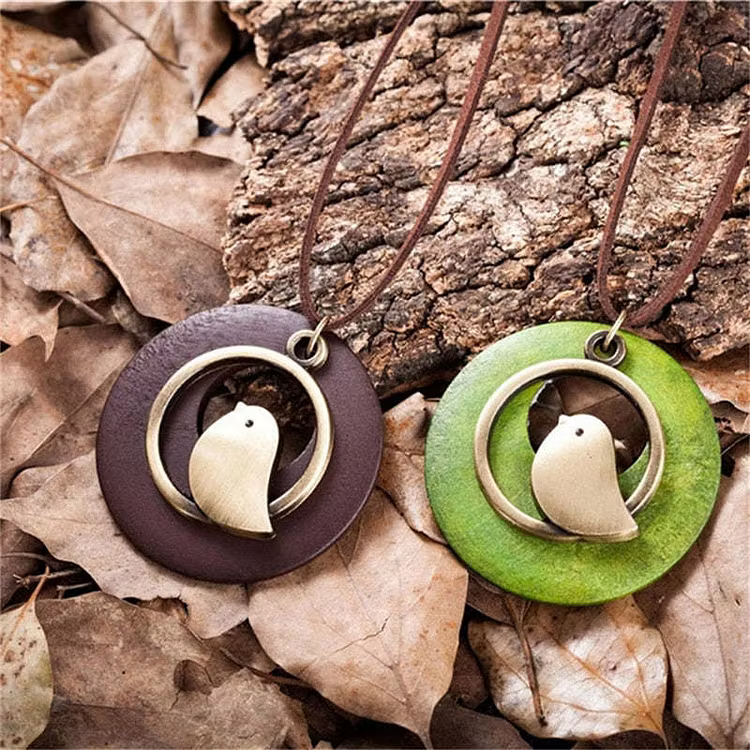Aoaome Vintage Creative Bird Round Necklaces