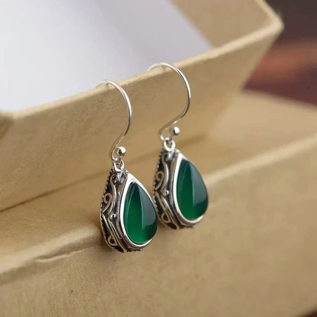 Aoaome Vintage Crystal Earrings