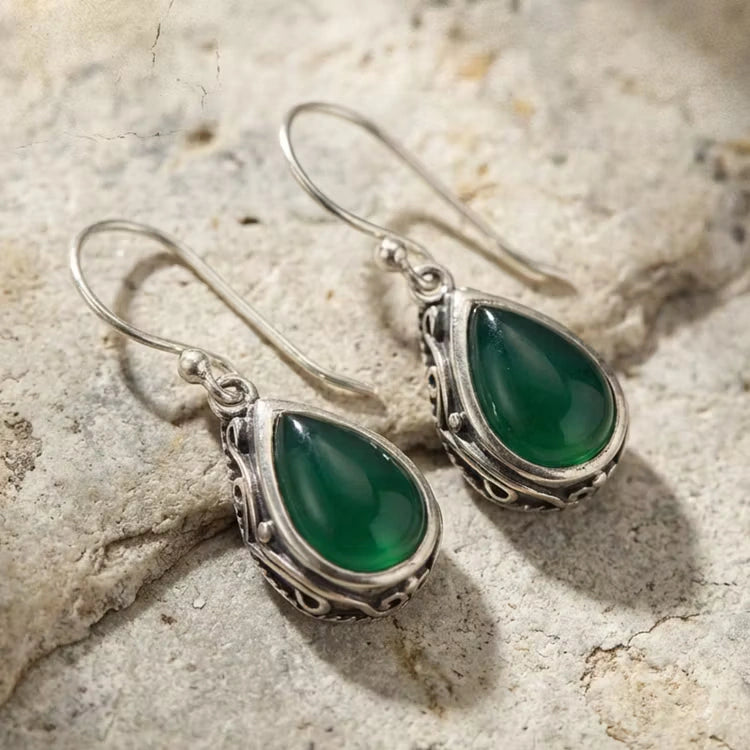 Aoaome Vintage Crystal Earrings