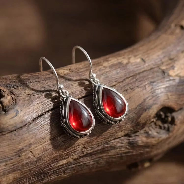 Aoaome Vintage Crystal Earrings
