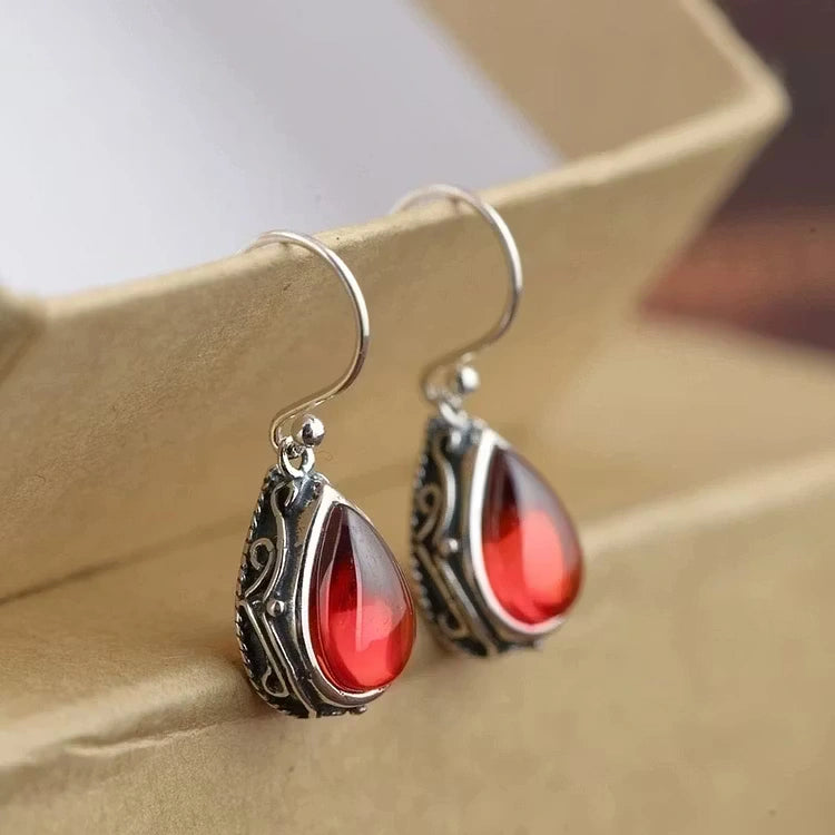 Aoaome Vintage Crystal Earrings