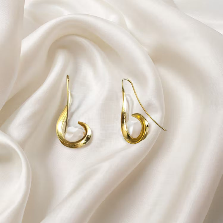 Aoaome Vintage Dangling Golden Earrings