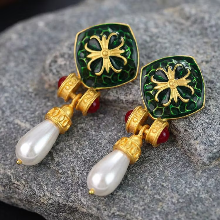 Aoaome Vintage Emerald Enamel Pearl Drop Earrings