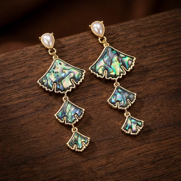 Aoaome Vintage Emerald Green Gem Drop Earrings