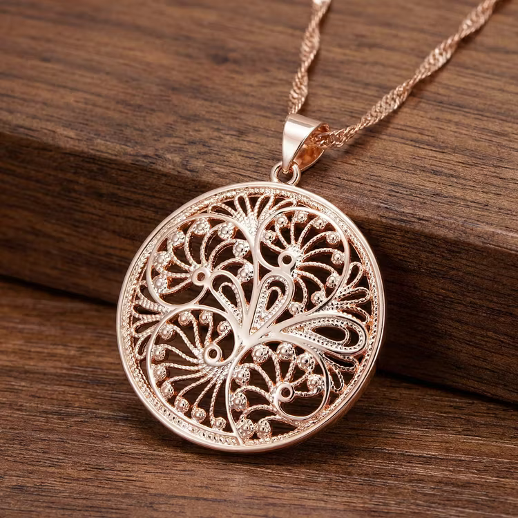 Aoaome Vintage Filigree Floral Medallion Pendant Necklaces