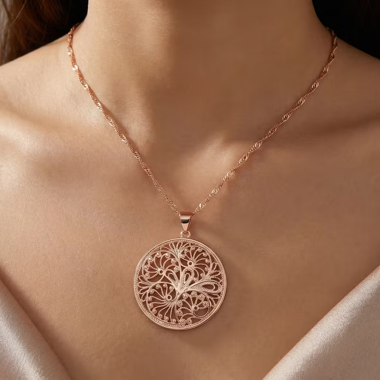 Aoaome Vintage Filigree Floral Medallion Pendant Necklaces