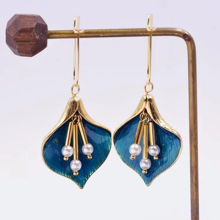 Aoaome Vintage Flower Pearls Earrings