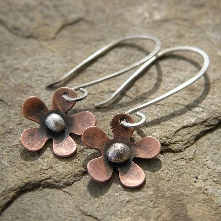 Aoaome Vintage Flower in Silver Earrings