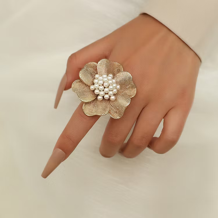 Aoaome Vintage Gold Flower Pearl Rings