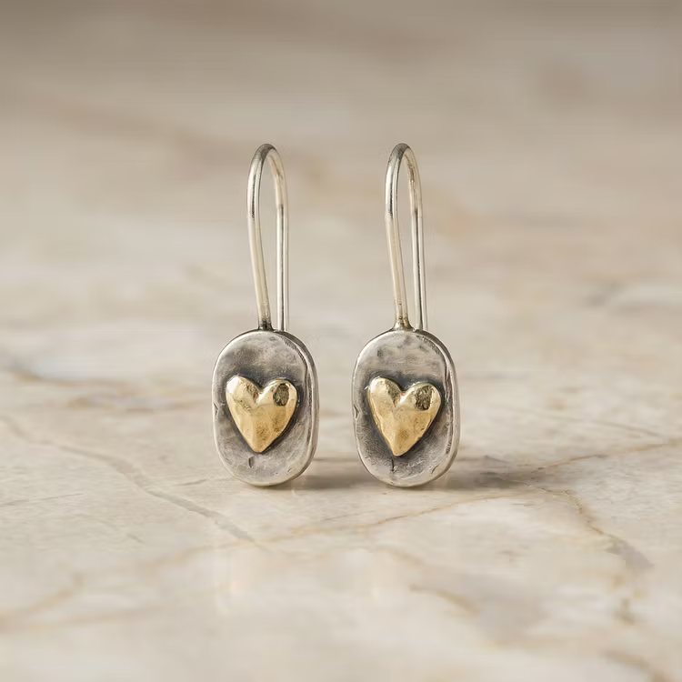 Aoaome Vintage Gold Inlaid Heart Earrings