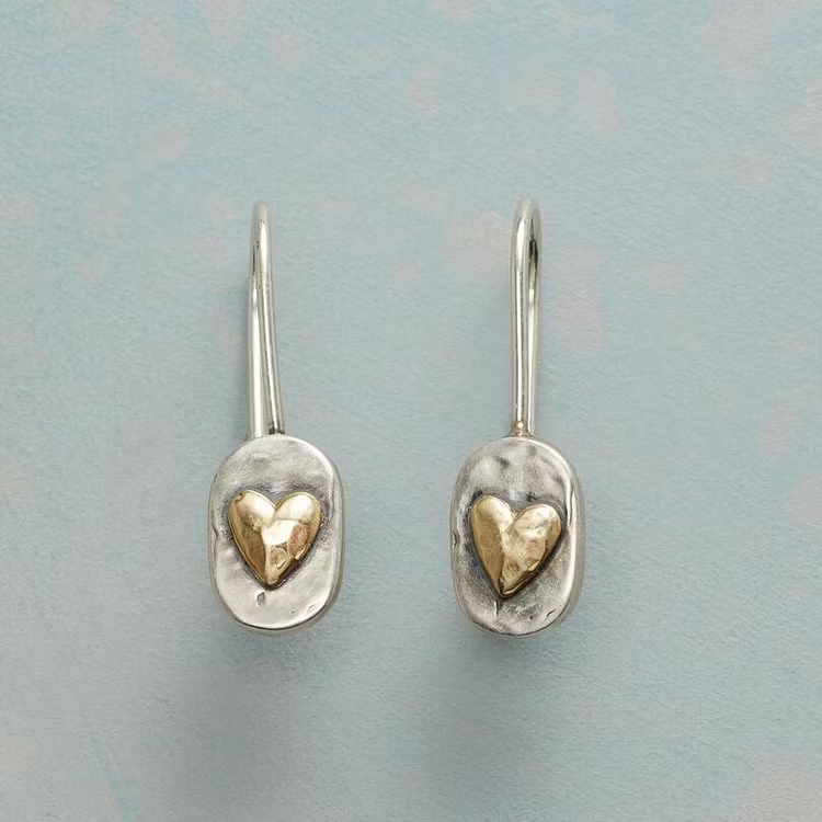 Aoaome Vintage Gold Inlaid Heart Earrings