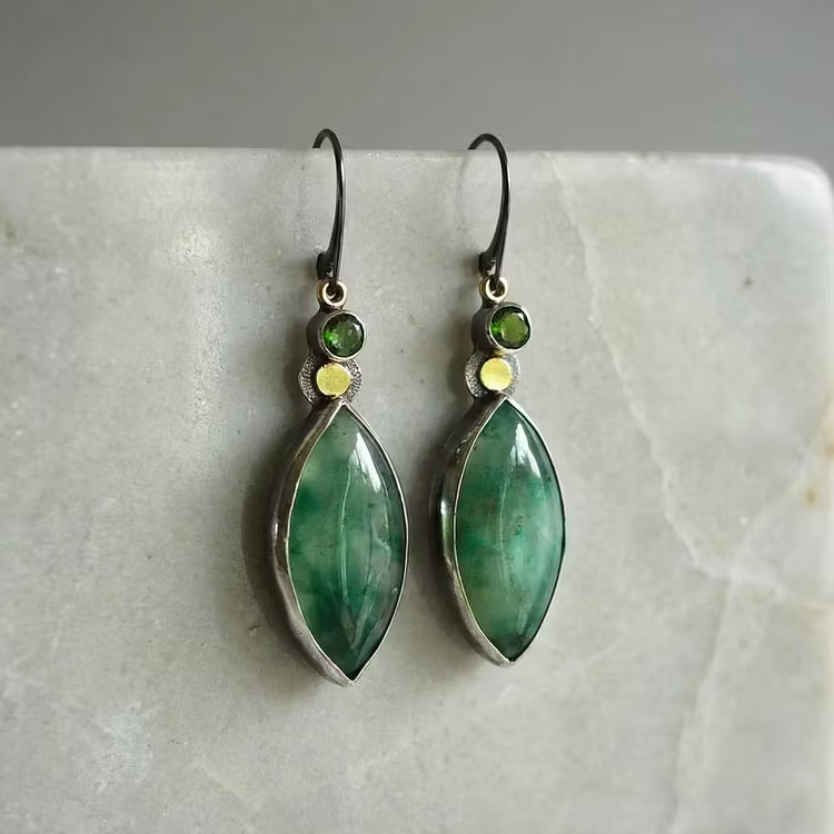 Aoaome Vintage Green Stone Earrings