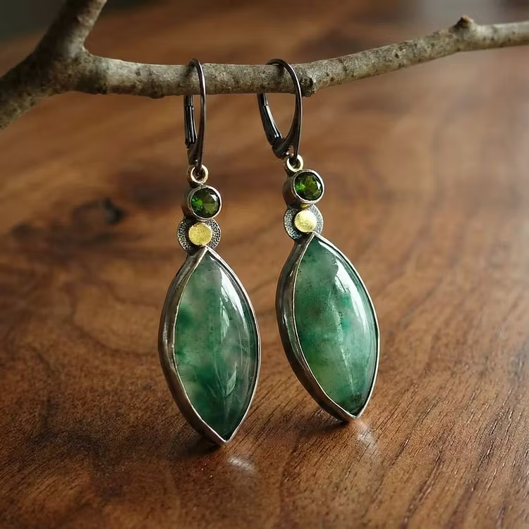 Aoaome Vintage Green Stone Earrings