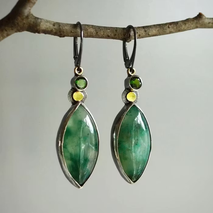 Aoaome Vintage Green Stone Earrings