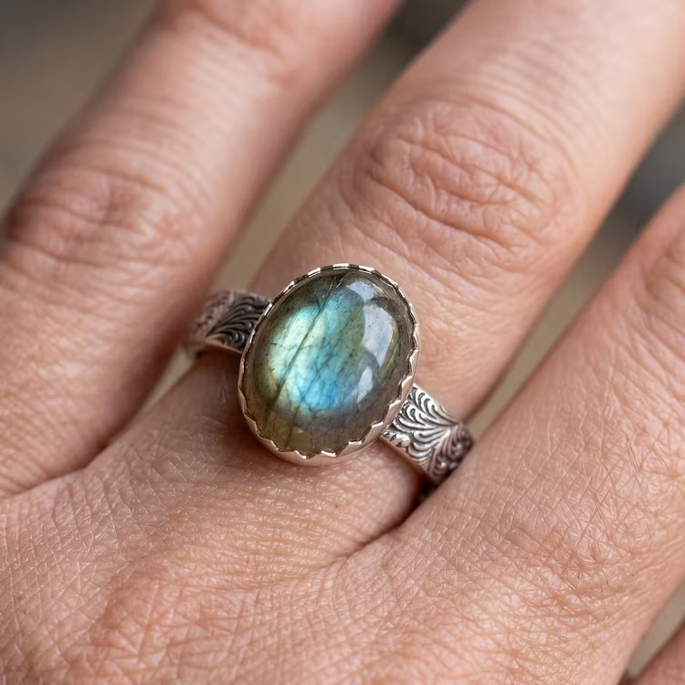 Aoaome Vintage Labradorite Engraved Silver Rings