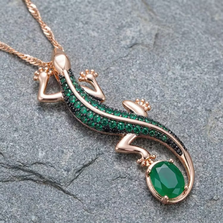 Aoaome Vintage Lizard Gemstone Pendant Necklaces