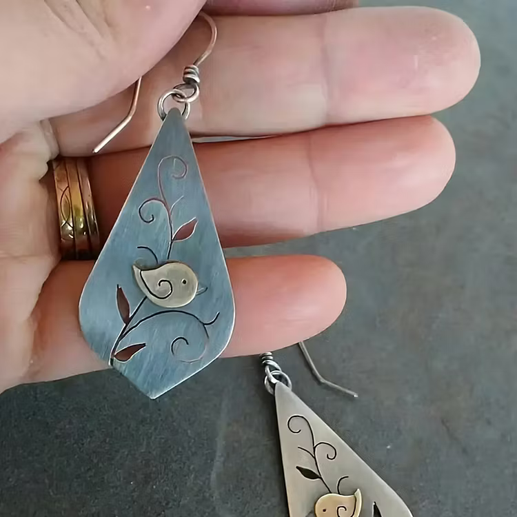 Aoaome Vintage Minimalist Style Bird Pattern Earrings