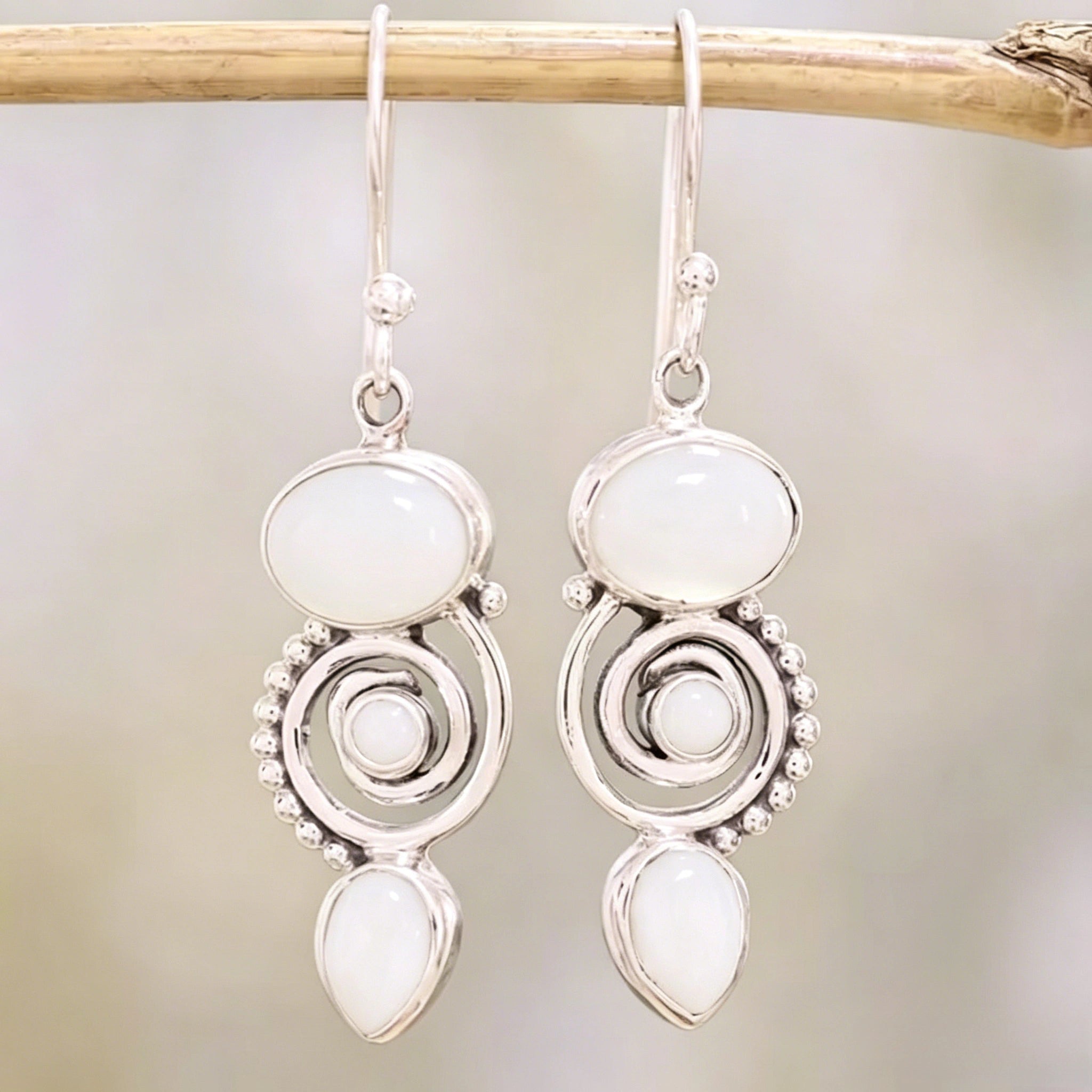 Aoaome Vintage Moonstone Earrings