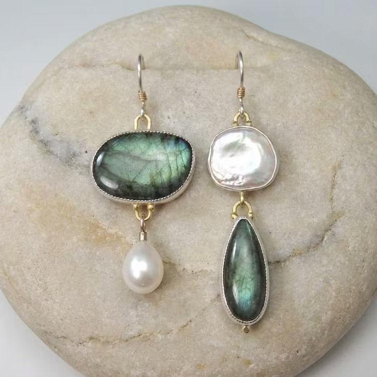 Aoaome Vintage Natural Stone Earrings