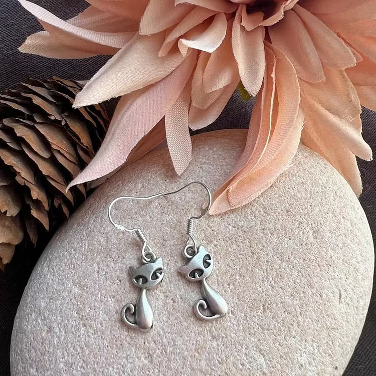 Aoaome Vintage Tiny Cat Statement Dangle Hoop Earrings