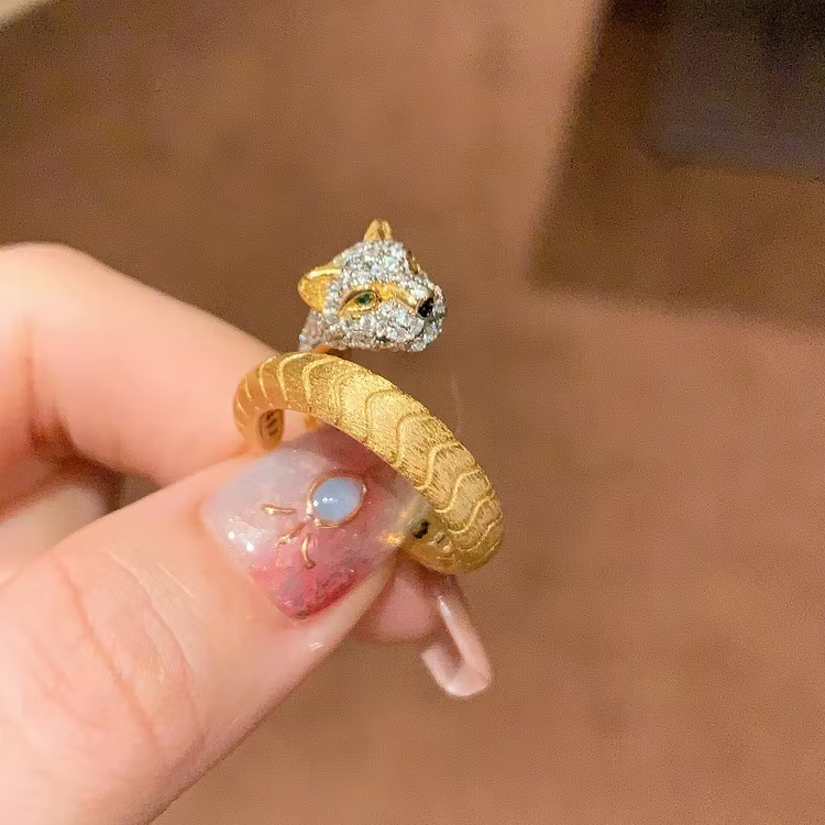 Aoaome Vintage Two-Tone Gold Panther with Diamonds Emerald Eyes Rings